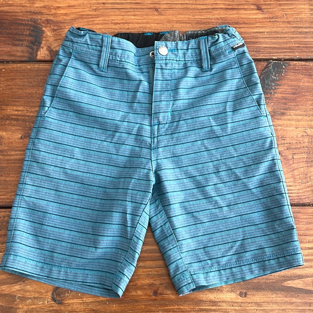 Size 7 Volcom Boys Shorts